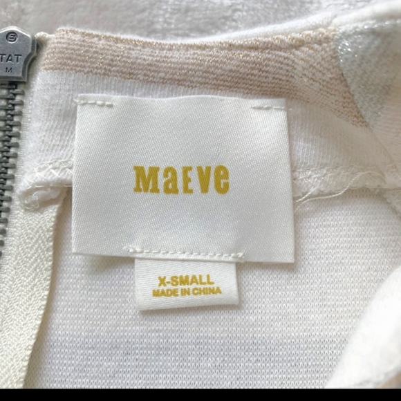 Maeve Helsa striped top bell sleeves metallic - Picture 7 of 11